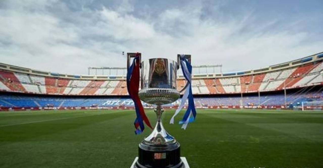 莱万踢疯了!国王杯晋级后,巴萨剑指西甲,西杯,欧联三冠--足